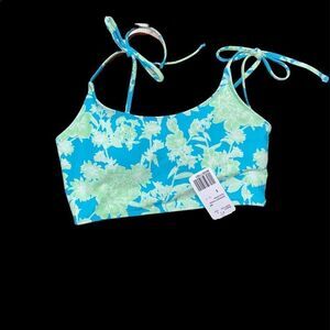 NEW WITH TAGS FOREVER 21 SIZE S Floral Bikini Top